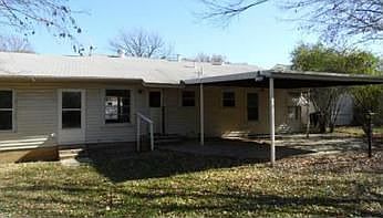 2nd image of 1824 N Edgewood Ter