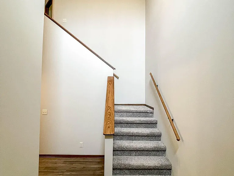 9103 Peregrine Rd — Photo 32