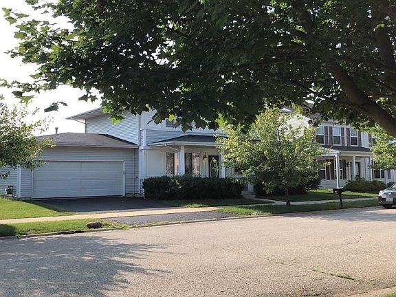 3rd image of 526 Truman Dr