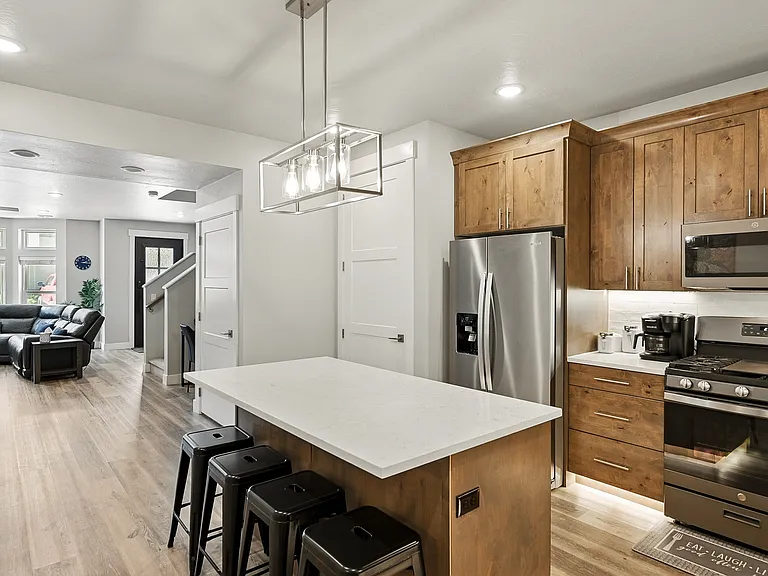 899 S Lincoln Ave #3 — Photo 6