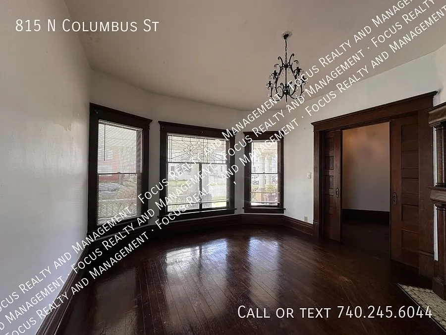 2 bed, 1.0 bath, $1,300 — Photo 3
