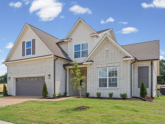 3rd image of 170 Hazel Crest Dr E