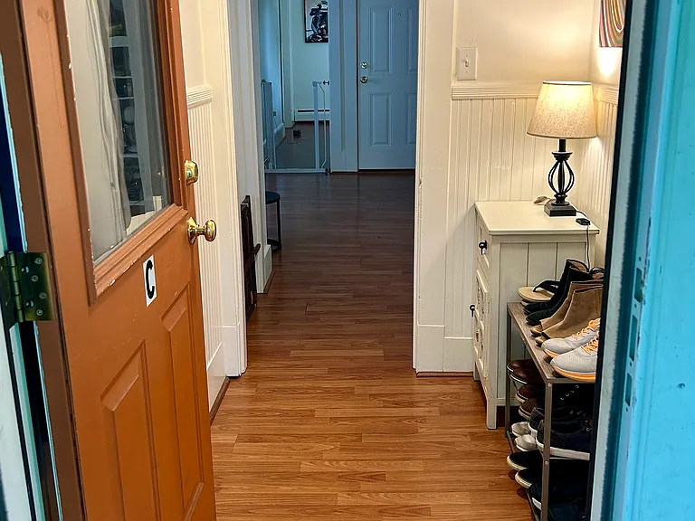 16 Railroad Ave #C — Photo 3