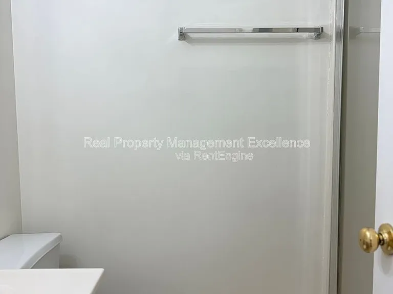 12 Red Ln #B — Photo 17