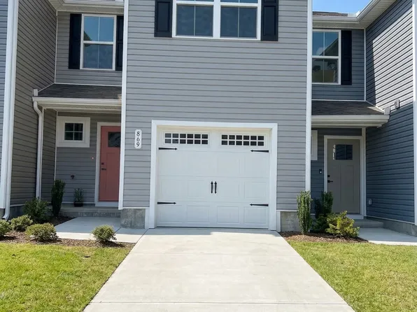 869 Knox Crest Dr, Lebanon, TN 37090