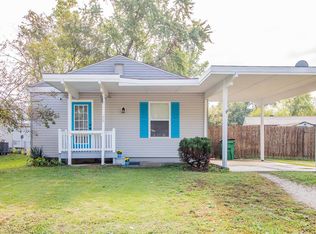 26 Cedar Dr, Pacific, MO 63069
