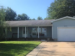 104 W Fairgrounds Ave, Jerseyville, IL 62052