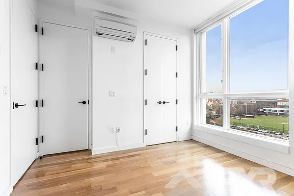 Rented by EXR | media 81