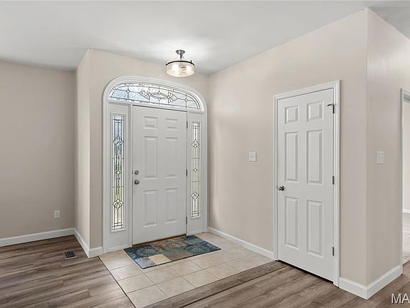 4th image of 842 Brockwell Dr