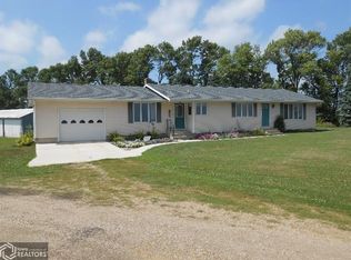 3907 40th Ave, Iowa City, IA 52240