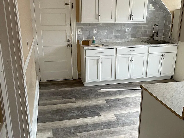 21 E Raymond St #3 — Photo 3