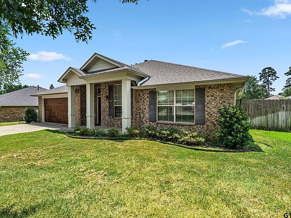 2nd image of 923 Joel Dr