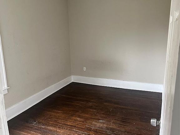 5th image of 7512 Dunedin St #1