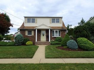 22 Rock Hill Rd, Clifton, NJ 07013