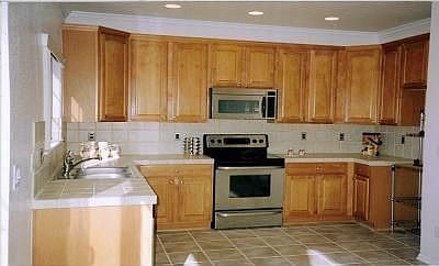 Stainless/tile kitchen