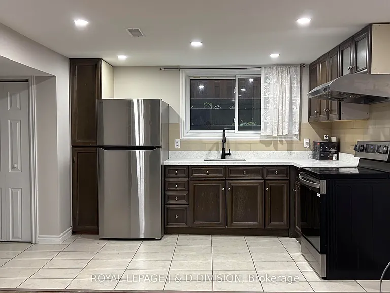 778 Upper Wellington St #LOWER — Photo 10