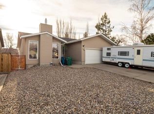 146 N Oxford Rd W, Lethbridge, AB T1K4V4