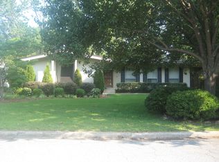 4384 Mountaindale Rd, Birmingham, AL 35213