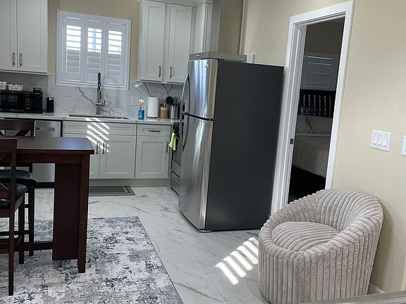 5th image of 7051 Wheatley St #7049