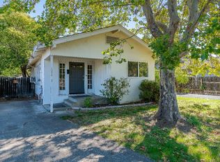 1079 N Oak St, Ukiah, CA 95482