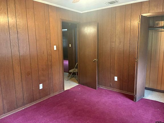 3rd image of 683 County Road 1209