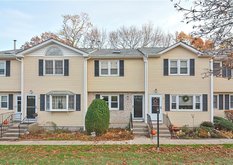 Estates Condominiums Johnston, RI Zillow