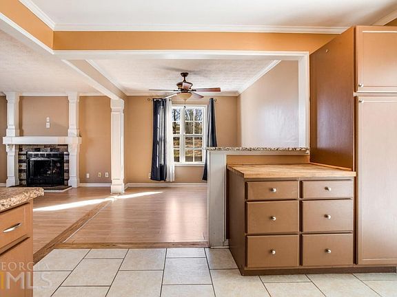 4th image of 3731 Westchase Dr