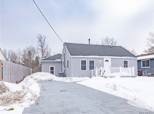 5347 Lake Ave, Orchard Park, NY 14127