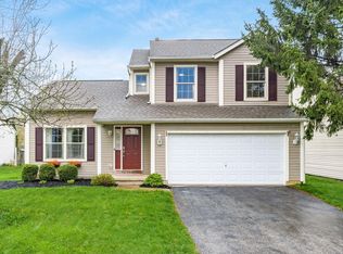 4042 Walnut Crossing Dr, Groveport, OH 43125