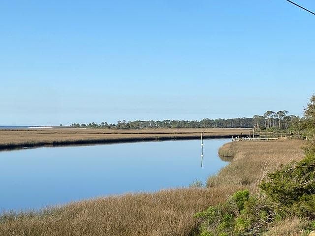 1st image of 1582 Bayou Dr