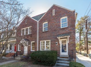 3628 T St NW, Washington, DC 20007