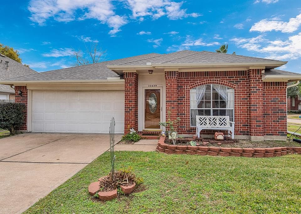 1st image of 20439 Drakewood Dr
