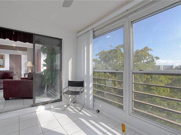 4th image of 2304 S Cypress Bend Dr APT 614
