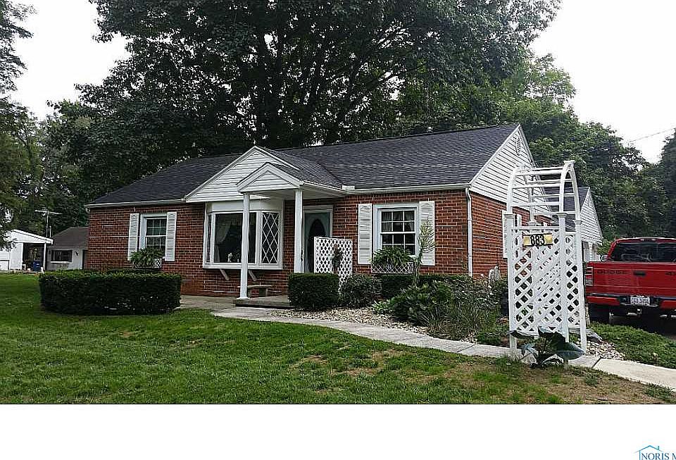 1st image of 883 Pearl St