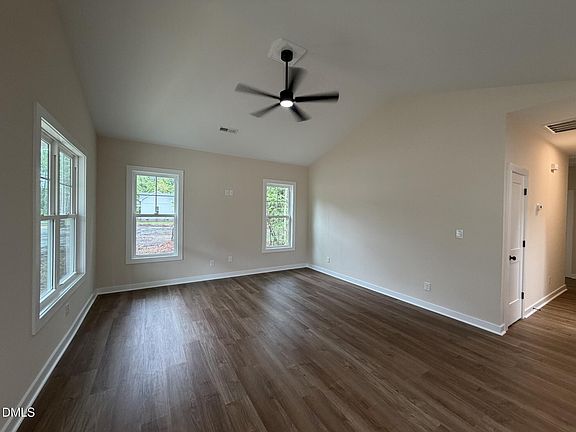 4th image of 213 Chase St Lot 4
