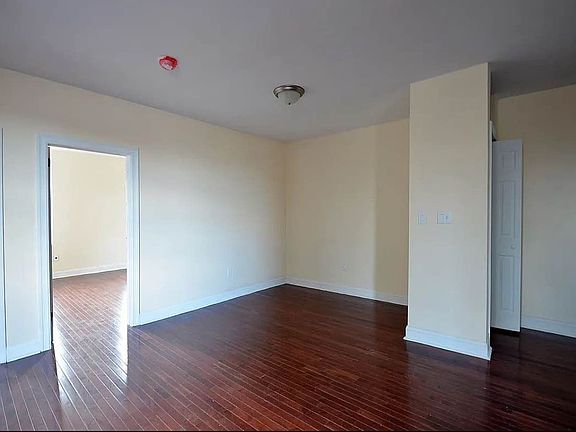 3rd image of 518 W 161st St #52