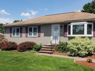 4 Stanley Ln, Nashua, NH 03062