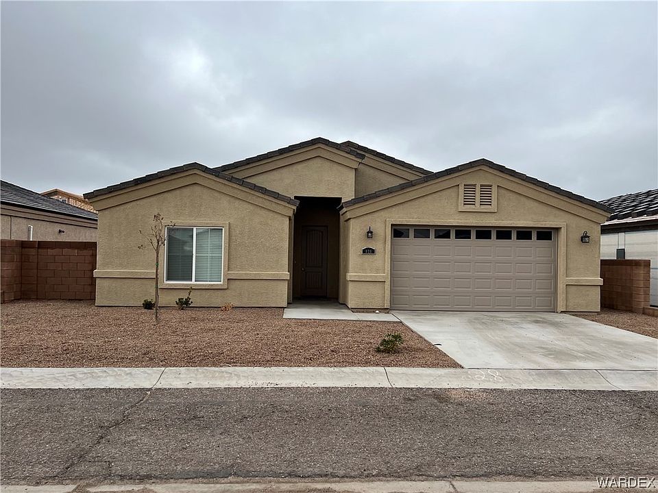 1st image of 828 Vista Grande Drive