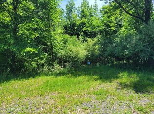 28 Summit View Ct, Honesdale, PA 18431