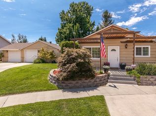 19 Herlax Cir, Chico, CA 95926