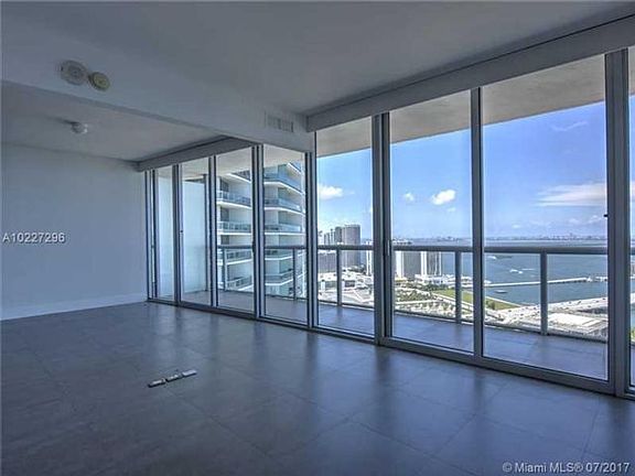 2nd image of 888 Biscayne Blvd APT 4211