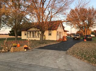 8976 Trolley Rd, Columbia, IL 62236