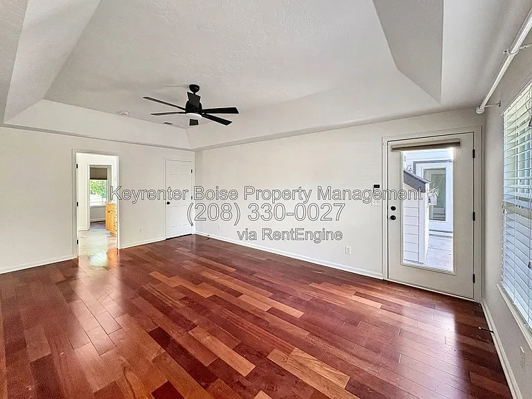 650 E Whitney Ct — Photo 24