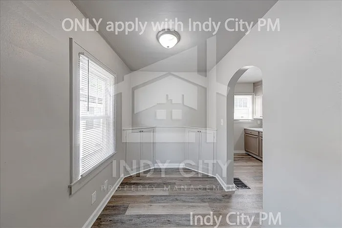 1326 N Gladstone Ave — Photo 6