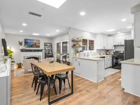 3549 Strawberry Pl, Oceanside, CA 92056