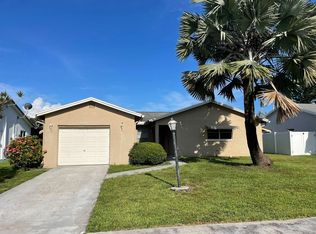 22447 SW 56th Ave, Boca Raton, FL 33433