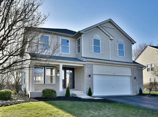 482 Gray Ave, Elburn, IL 60119