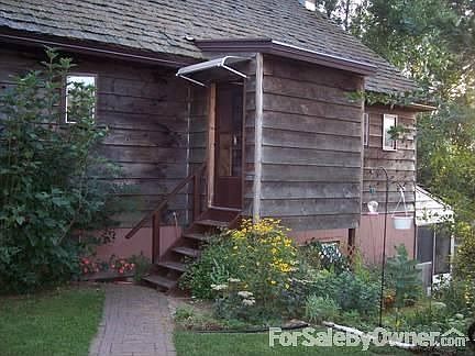 Front entrance : This is the main entrance on the north side from the garage.