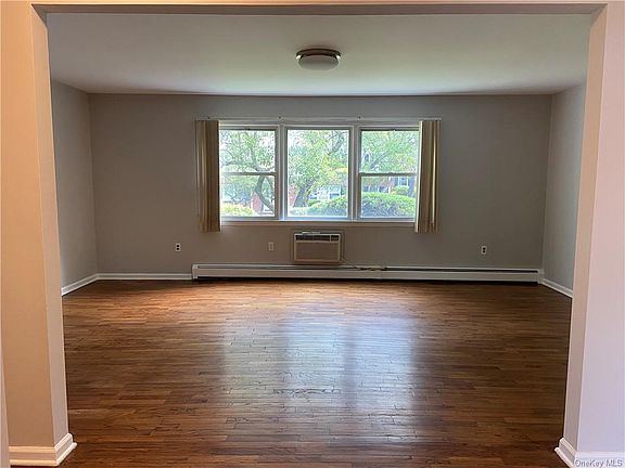 4th image of 3 Danbury Ct APT 1705