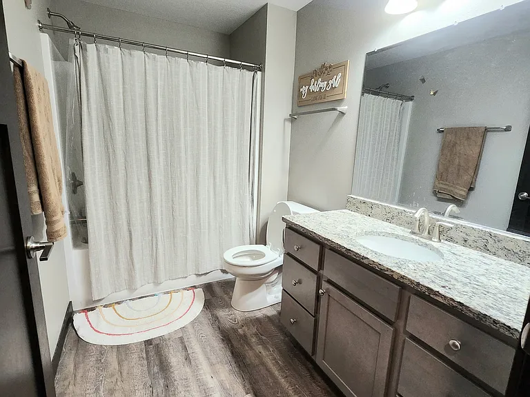 1690 Hong St — Photo 11